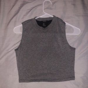 2 crop tops bundle